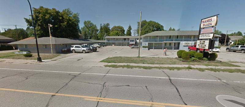 Bottoms Up (Franks Plaza) - From Web Listing